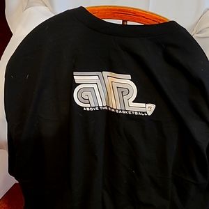 Above the rim Iverson Reebok limited edition 3XL